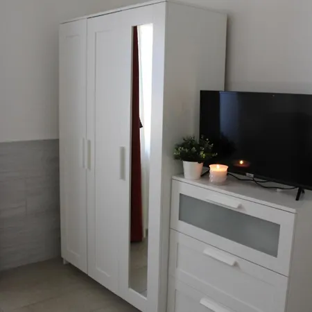 Elena House Castelluccio *